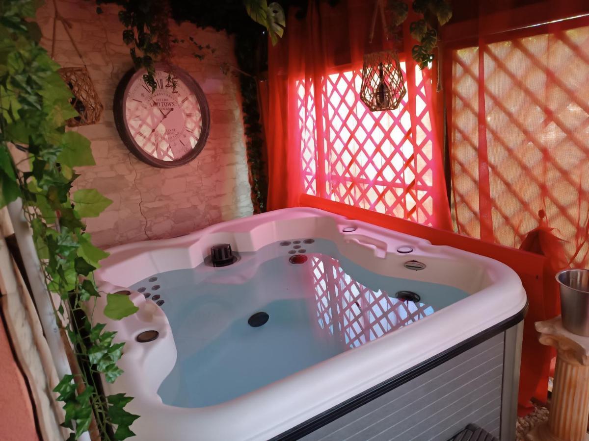 Casa Vacanze Noemi 리포스토 외부 사진